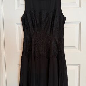 Darling Black Sleeveless Dress Knee-length dress small
